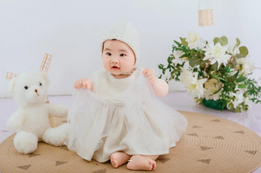 临沧宝宝在妈妈肚子里